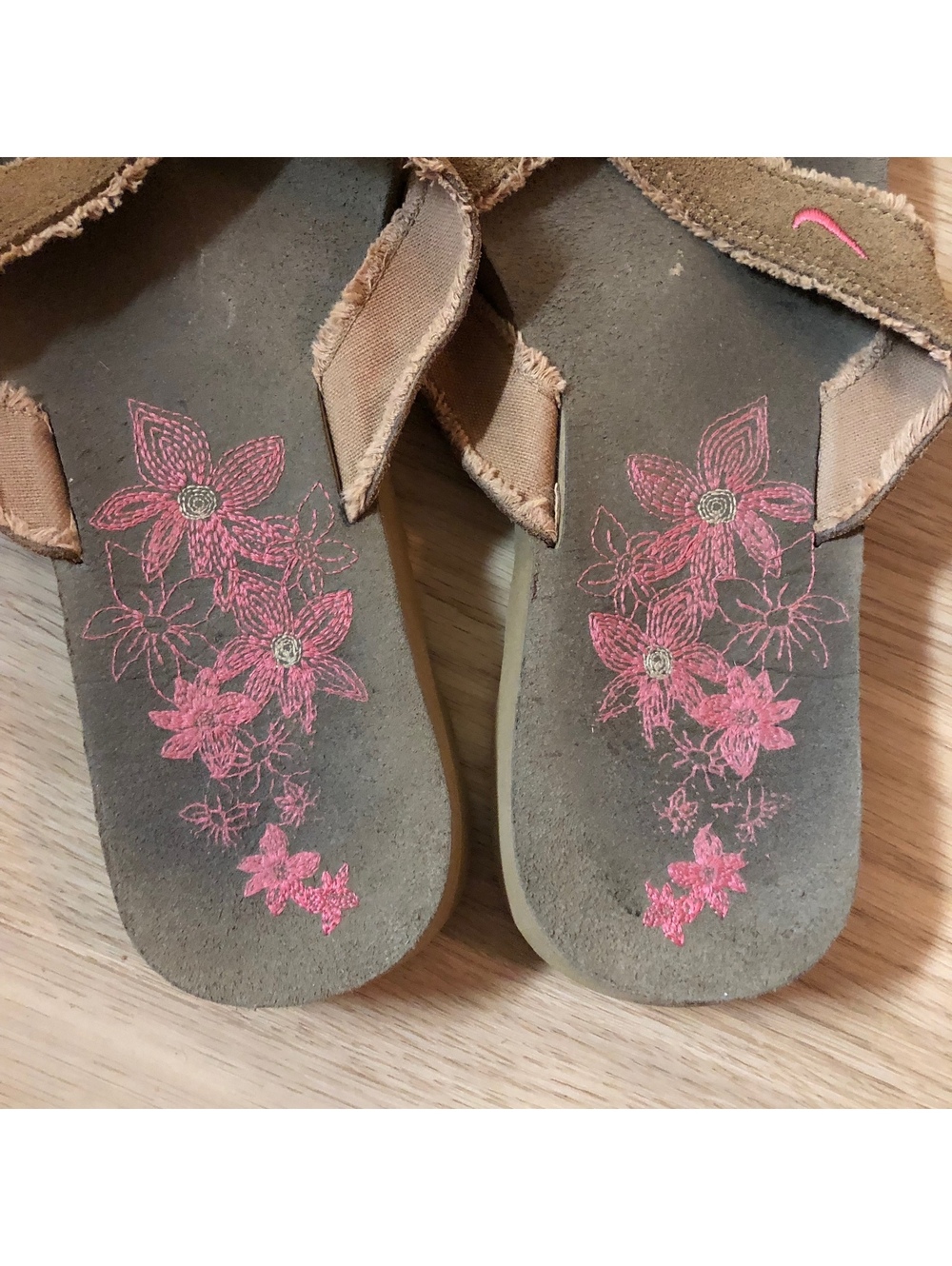 VINTAGE Y2K NIKE ACG FLORAL LEATHER SUEDE FLIP FLOPS SANDALS BROWN PINK WOMENS 8 - Picture 5 of 6